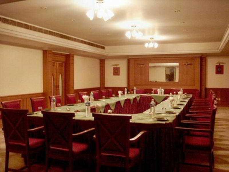Hotel Vaibhav Варанасі Екстер'єр фото